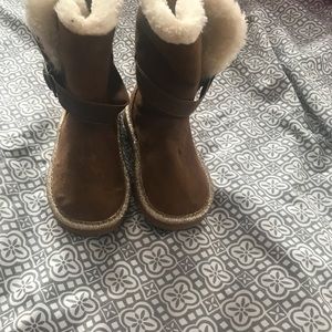 Toddler girl Oshkosh boots